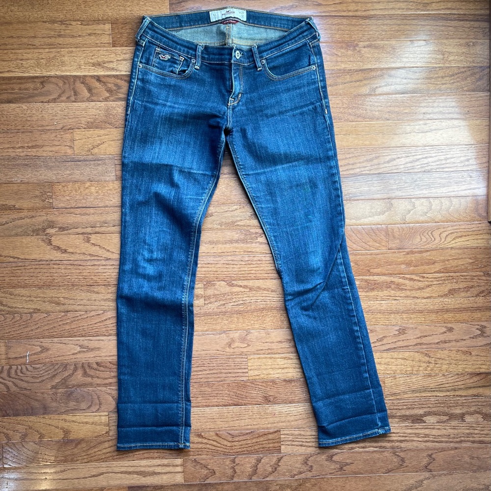 Lot of Hollister Jeans - Picture 4 of 11